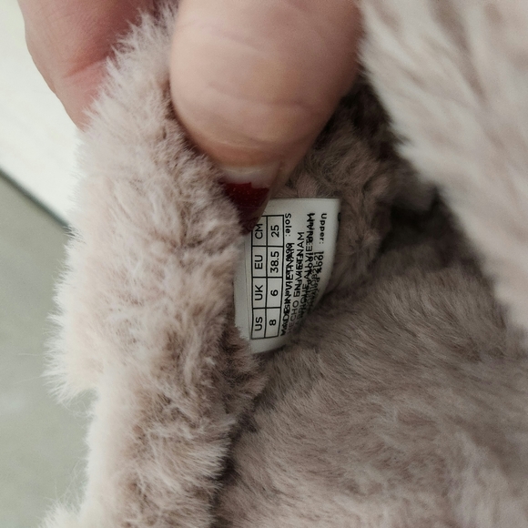 Toms | Alpargata Mallow Mule Fluff Slippers Pink Size 8 - Picture 6 of 7